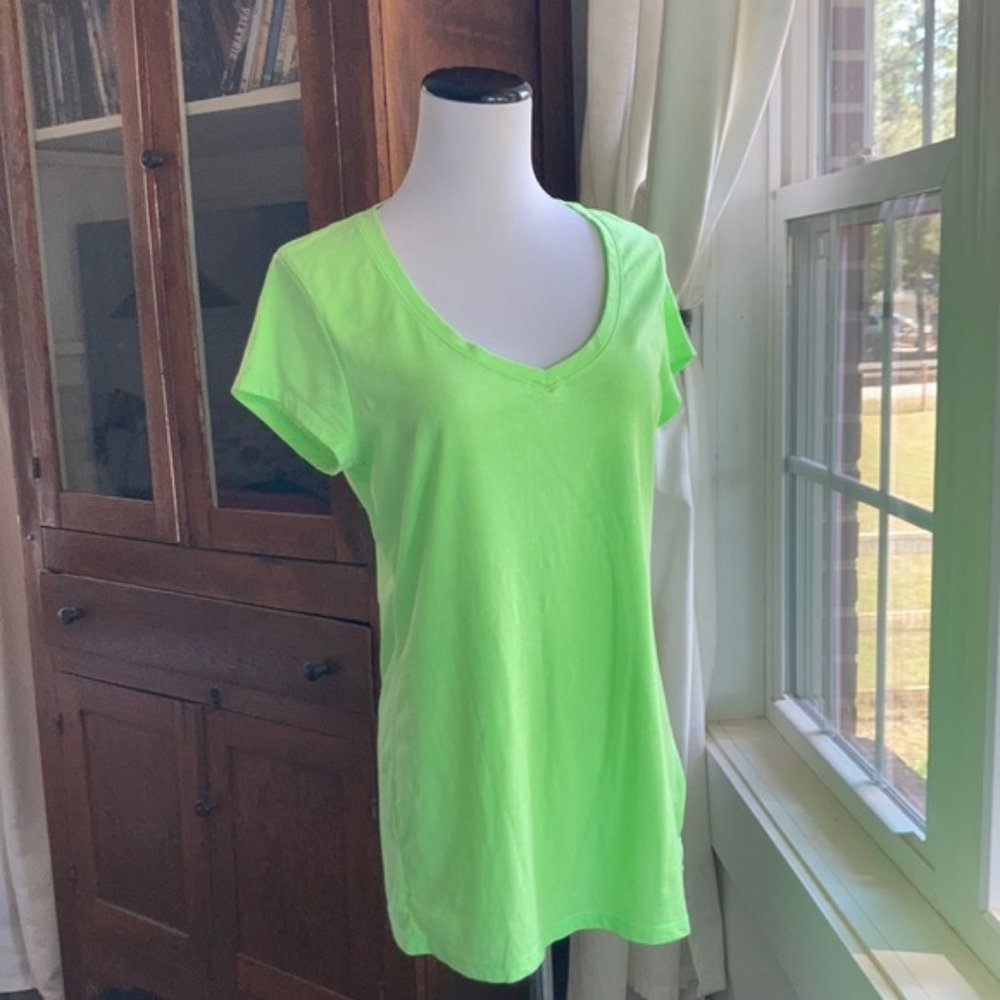 No Boundaries Neon Green T-shirt, Size L